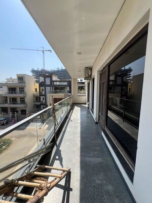 Balcony in 3 BHK Builder Floor at Sector 46 – for Rent