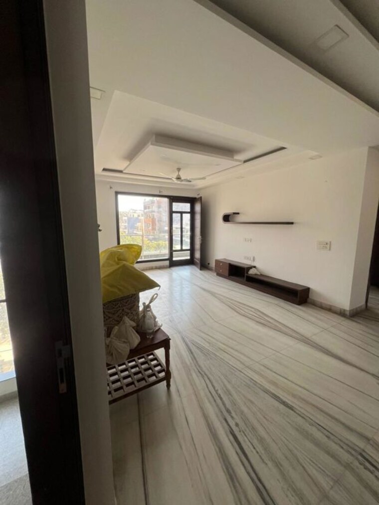 Room, sector 46 3 Bedroom 2750 Sq.Ft. Builder Floor In Sector 46 Gurgaon 10419279