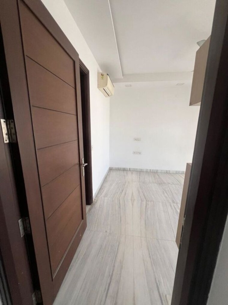 Bathroom, sector 46 3 Bedroom 2750 Sq.Ft. Builder Floor In Sector 46 Gurgaon 10419279
