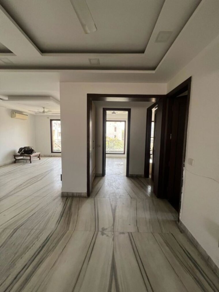 Room, sector 46 3 Bedroom 2750 Sq.Ft. Builder Floor In Sector 46 Gurgaon 10419279