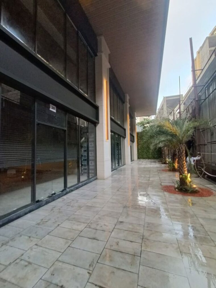 Exterior View, andheri west Commercial Showroom 4876 Sq.Ft. In Andheri West Mumbai 10419292