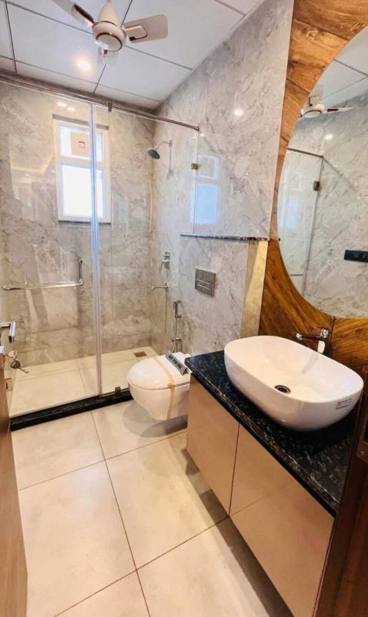 Bathroom, trehan-luxury-floors 3 Bedroom 1680 Sq.Ft. Apartment In Sohna Sector 35 Gurgaon 10419308