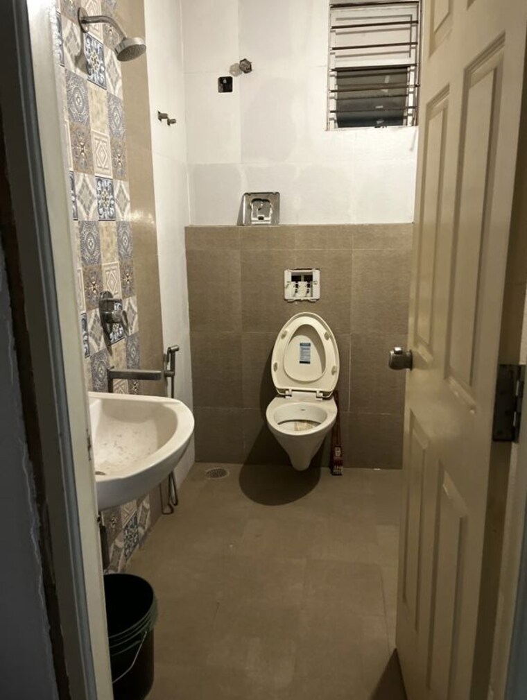 Bathroom, happy-homes-kondapur Commercial Office Space 1205 Sq.Ft. In Kondapur Hyderabad 10397142