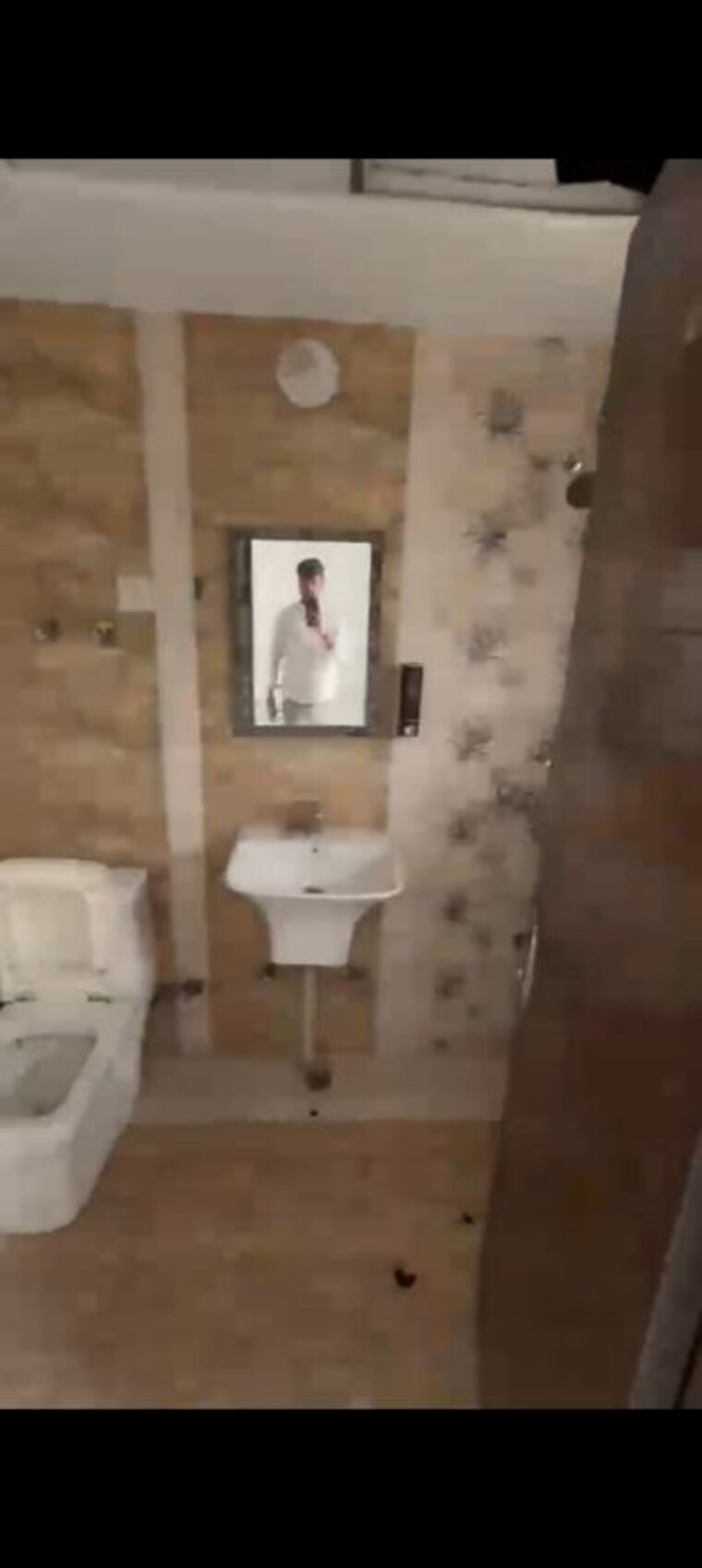 Bathroom, casa-woodstock  1750 Sq.Ft. Apartment In Sector 16c Greater Noida Greater Noida 10419286