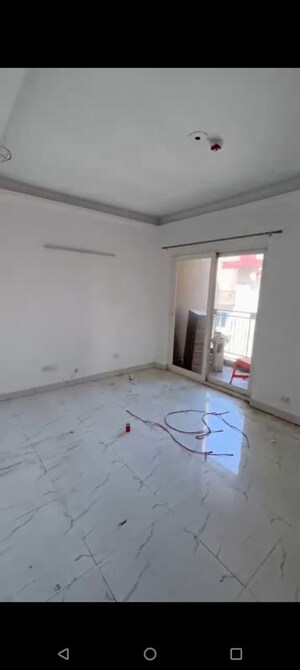 Room in  Apartment at Casa Woodstock, Sector 16c Greater Noida – for Sale