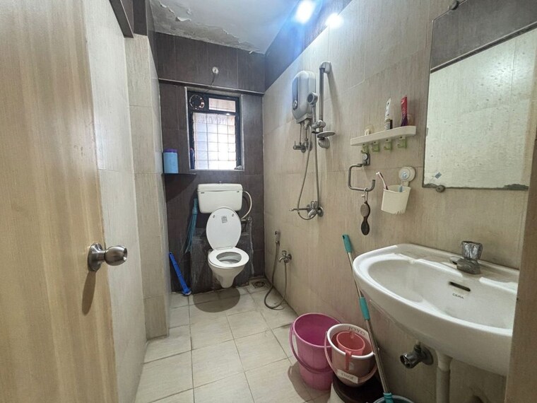 Bathroom, unnati-woods-chs 2 Bedroom 670 Sq.Ft. Apartment In Kasarvadavali Thane 10419329