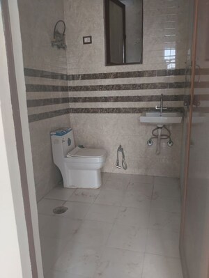 Bathroom in 1 BHK Builder Floor at Neb Sarai – for Rent