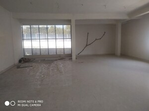  Shop For Rent in Ratu Basti