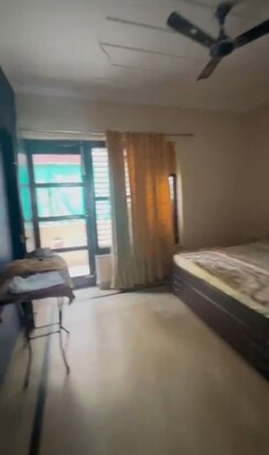 3 BHK + Pooja Room Builder Floor For Rent in Sector 9A