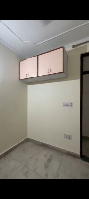 Room in 3 BHK Builder Floor at Govindpuri – for Sale