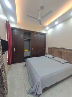 2 BHK Builder Floor For Rent in Malviya Nagar