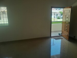 Room in 2 BHK Builder Floor at Akshya Nagar – for Rent