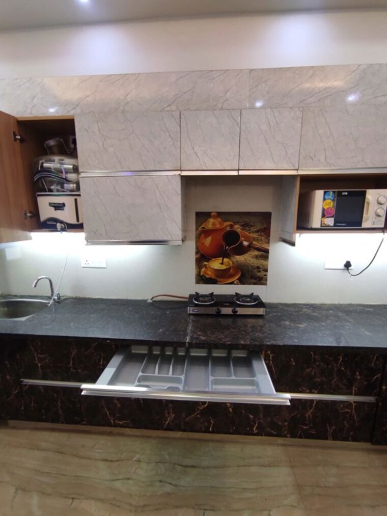 Kitchen, sushant lok iii 3 Bedroom 1258 Sq.Ft. Builder Floor In Sushant Lok Iii Gurgaon 10419392