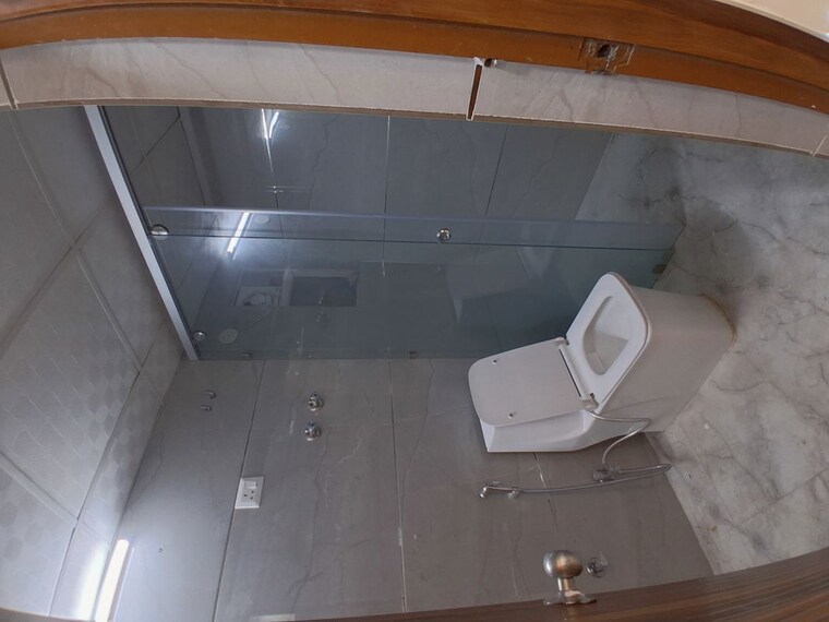 Bathroom, windsor-paradise-2 3 Bedroom 1150 Sq.Ft. Apartment In Raj Nagar Extension Ghaziabad 10419389