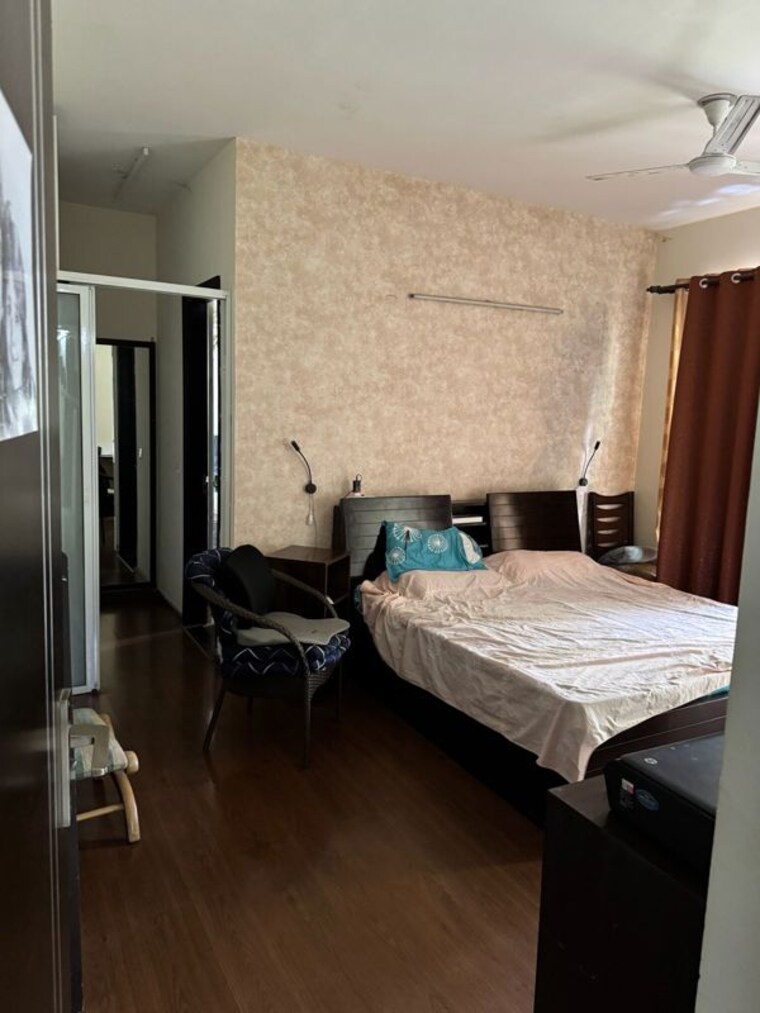 Bedroom, microtek-greenburg 3 Bedroom 1895 Sq.Ft. Apartment In Sector 86 Gurgaon 10416684