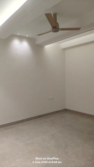 Room in 3 BHK Builder Floor at Sector 21 – for Sale