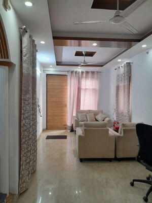 Bathroom in 1 BHK Builder Floor at Sector 9a – for Rent