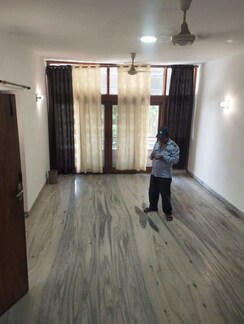 3 BHK + Pooja Room Builder Floor For Rent in Kailash Colony