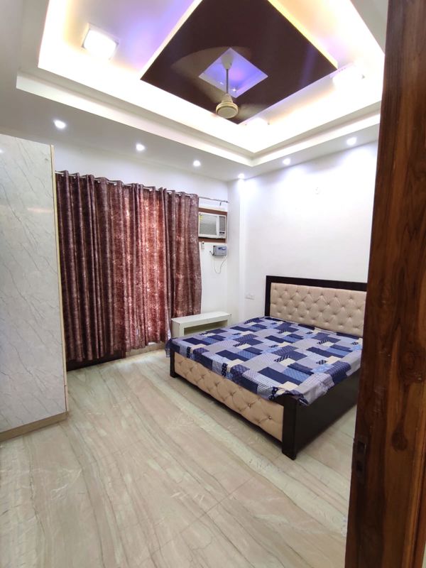 4 BHK + Servant Room Apartment For Sale in DLF Park Place