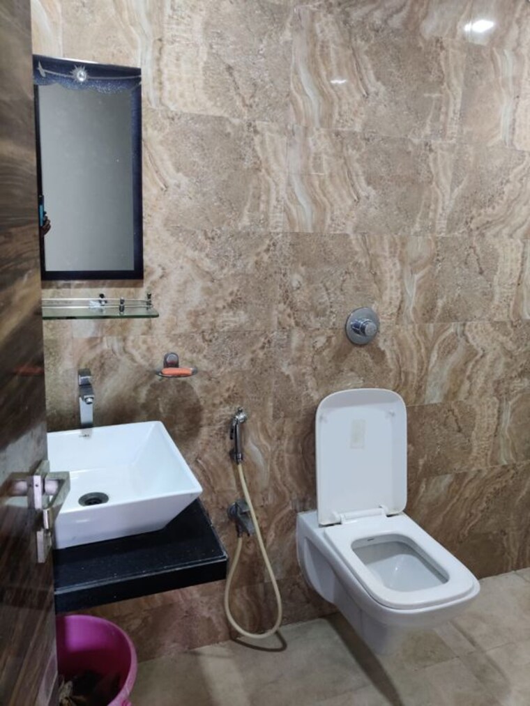 Bathroom, satyam-empress 2 Bedroom 1600 Sq.Ft. Apartment In Kharghar Navi Mumbai 10419450