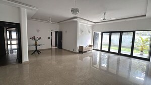 4 BHK Apartment For Rent in West End Colony