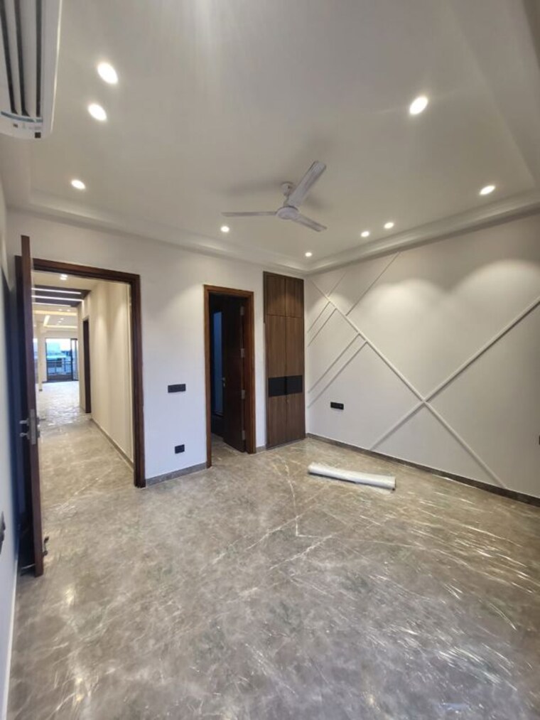 Room, greater kailash i 3 Bedroom 208 Sq.Yd. Builder Floor In Greater Kailash I Delhi 10419481