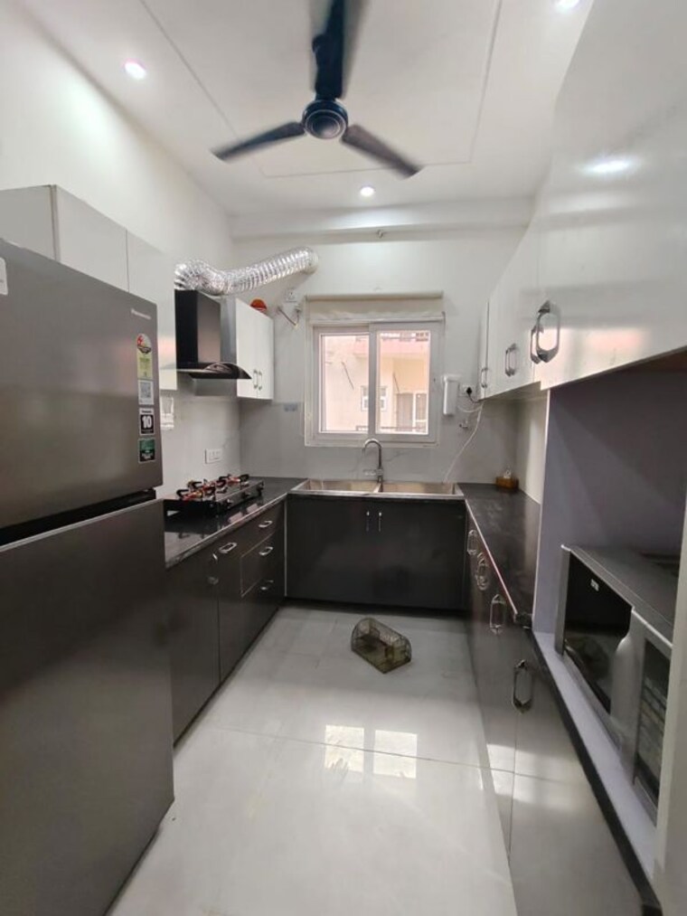 Kitchen, vip road 3 Bedroom 1750 Sq.Ft. Apartment In Vip Road Zirakpur 10419480