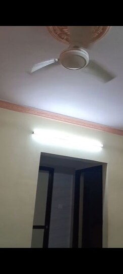 1 BHK + Store Room Apartment For Rent in Prabhadevi