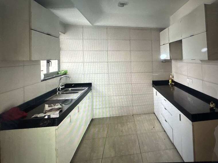 Kitchen, tata-gurgaon-gateway 2.5 Bedroom 1580 Sq.Ft. Apartment In Sector 112 Gurgaon 10419462