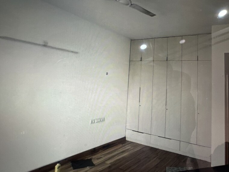 Bathroom, tata-gurgaon-gateway 2.5 Bedroom 1580 Sq.Ft. Apartment In Sector 112 Gurgaon 10419462