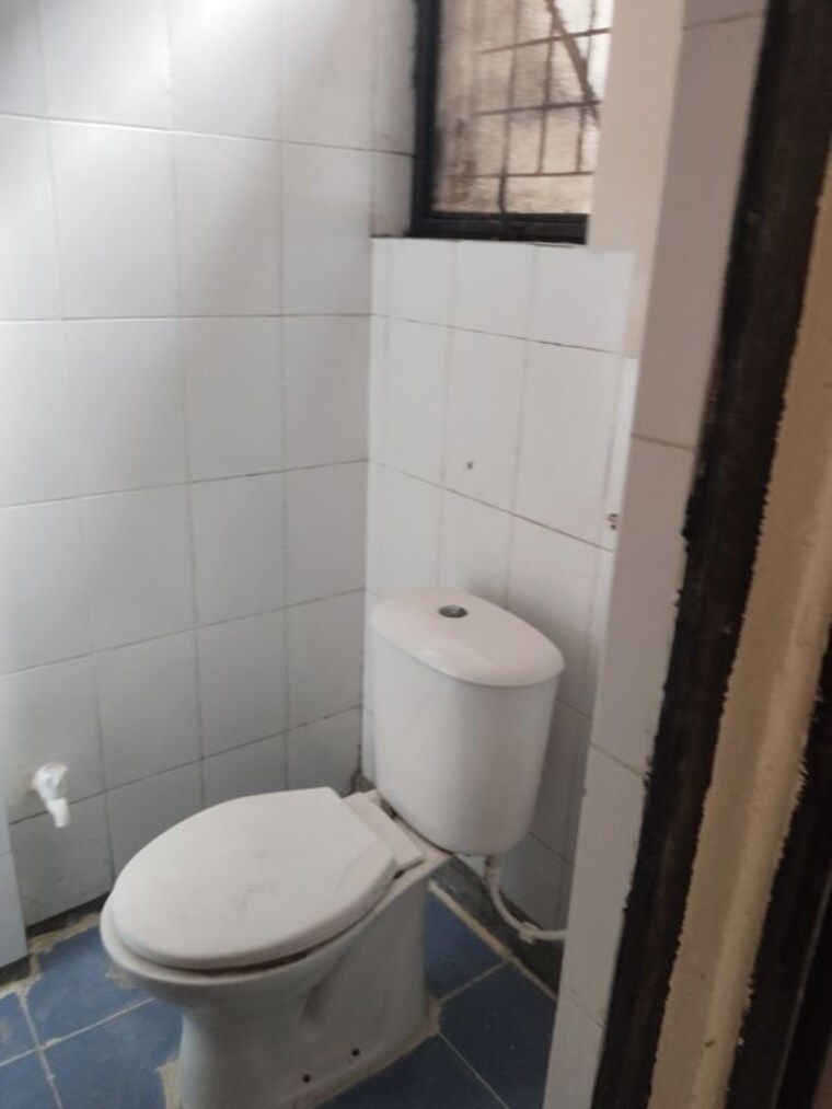 Bathroom, sunshine-apartment 1 RK 400 Sq.Ft. Apartment In Sector 99 Noida 10419498