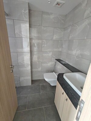 Bathroom in 4 BHK Apartment at Rustomjee Crown, Prabhadevi – for Sale