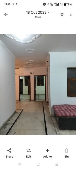 Room in 3 BHK Builder Floor at Vikas Puri – for Rent