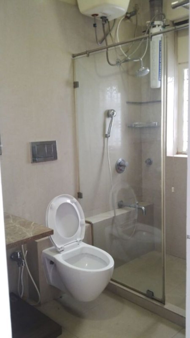 Bathroom, it colony 3 Bedroom 2500 Sq.Ft. Apartment In It Colony Mumbai 10419560
