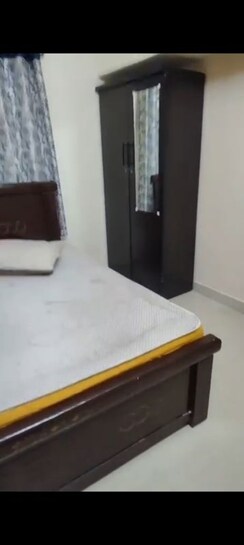 1 BHK Apartment For Rent in Laahari Residency