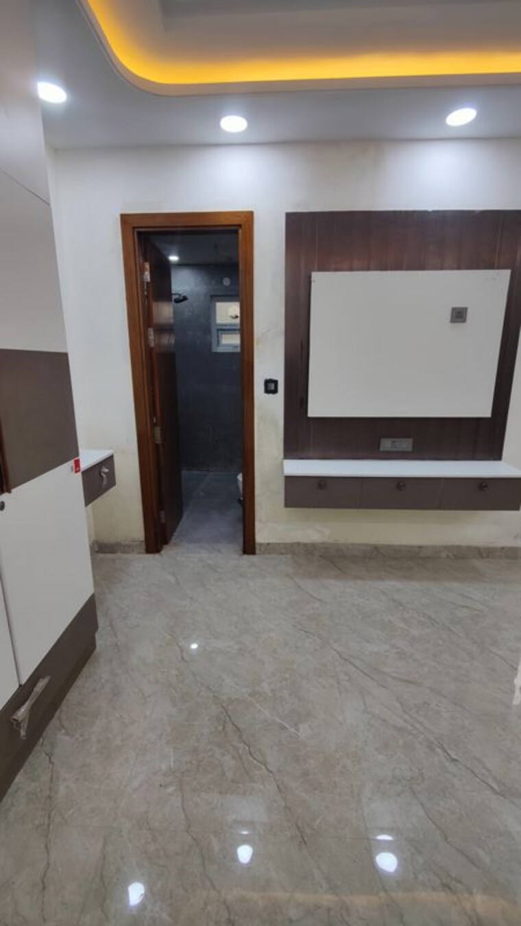 Room, green fields colony 3 Bedroom 1806 Sq.Ft. Builder Floor In Green Fields Colony Faridabad 10419598