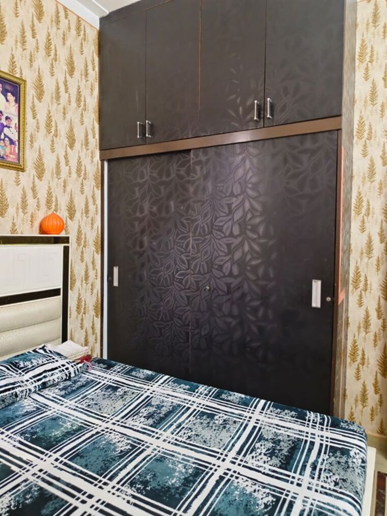 Bedroom, sector 46 3 Bedroom 200 Sq.Mt. Independent House In Sector 46 Noida 10419607