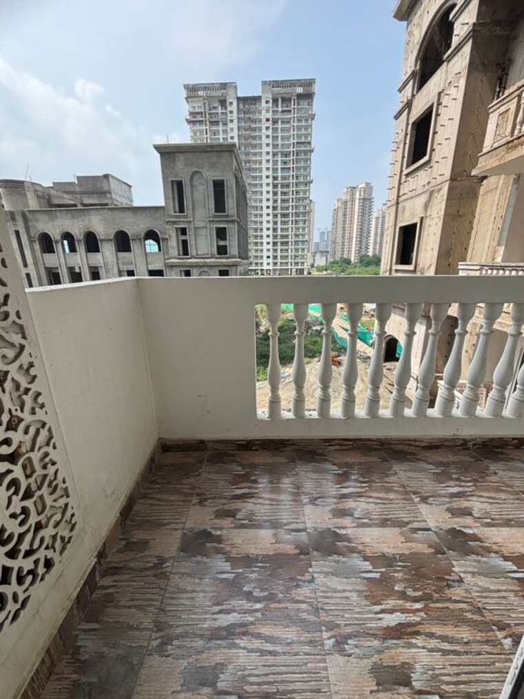Balcony, samridhi-daksh-avenue 4 Bedroom 2990 Sq.Ft. Apartment In Sector 150 Noida 10419635