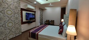 Bedroom in 3 BHK Apartment at Defence Colony – for Rent