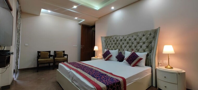 Bedroom, defence colony 3 Bedroom 3000 Sq.Ft. Apartment In Defence Colony Delhi 10419628