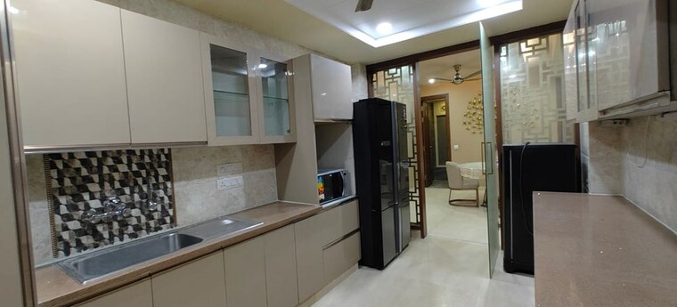 Kitchen, defence colony 3 Bedroom 3000 Sq.Ft. Apartment In Defence Colony Delhi 10419628