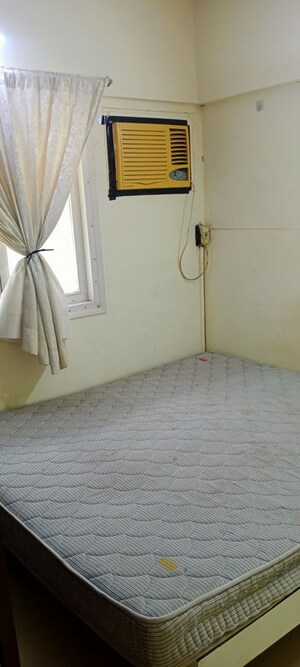 Room in 1 BHK Apartment at Sher E Punjab, Andheri East – for Rent
