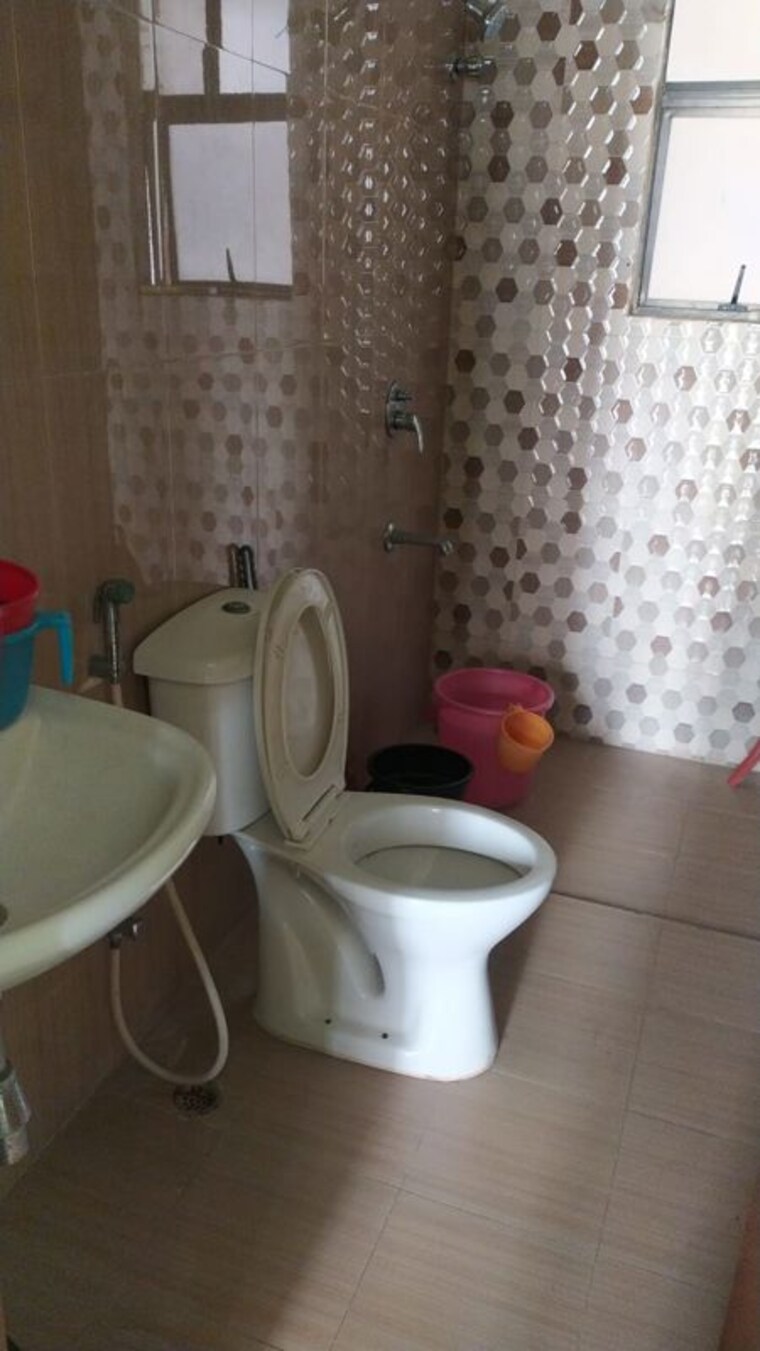 Bathroom, dtc-southern-heights 2 Bedroom 940 Sq.Ft. Apartment In Joka Kolkata 10419687