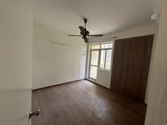 3.5 BHK + Servant Room Apartment For Rent in Jaypee Greens Kosmos