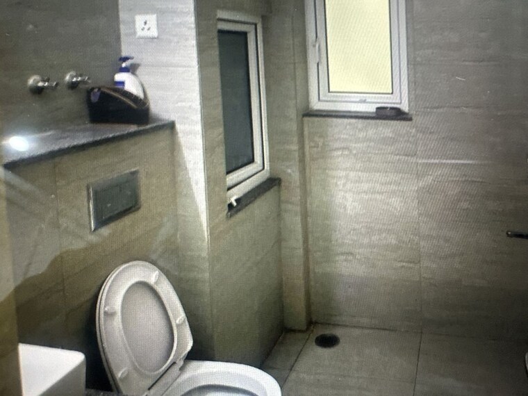 Bathroom, tata-la-vida-codename-gateway-select 3 Bedroom 1989 Sq.Ft. Apartment In Sector 113 Gurgaon 10419666