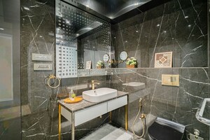 Attached Bathroom in 4 BHK Apartment at Lodha Fiorenza, Goregaon East – for Sale