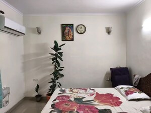 Living Room in 4 BHK Apartment at Vipul Belmonte, Sector 53 – for Sale