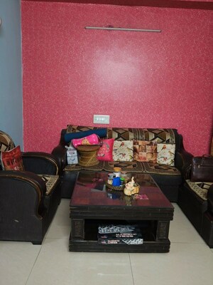 Furnished Amenities in 2.5 BHK Villa at Sector 23 – for Rent