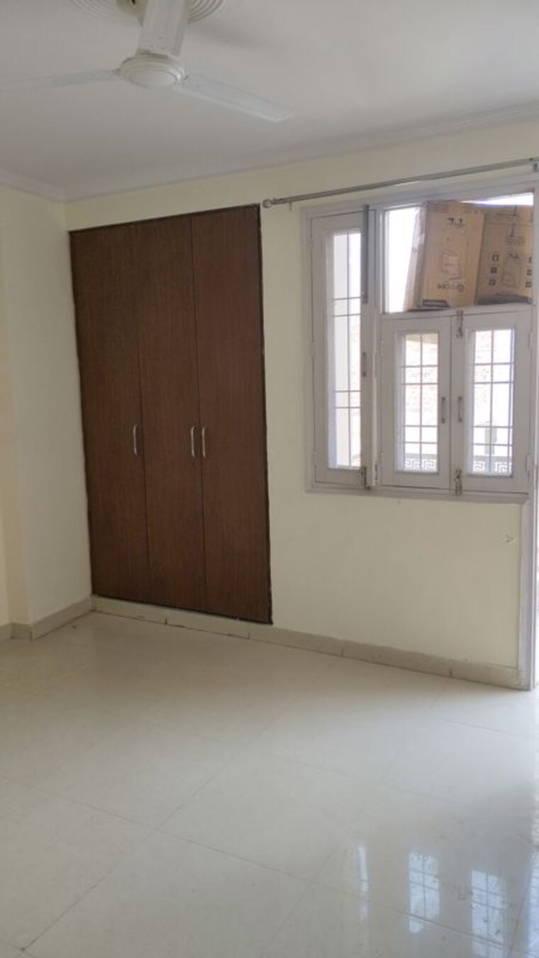 Room, saket 3.5 Bedroom 100 Sq.Yd. Independent House In Saket Delhi 10419748