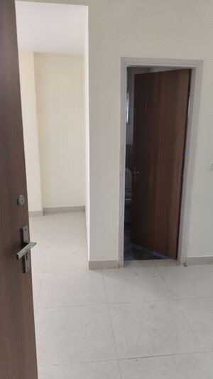 Room in 3.5 BHK Independent House at Saket – for Rent